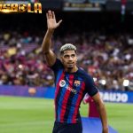 Man United Ngebet Dapatkan Bek Andalan Barcelona, Uang Rp1,4 Triliun Sudah Disiapkan